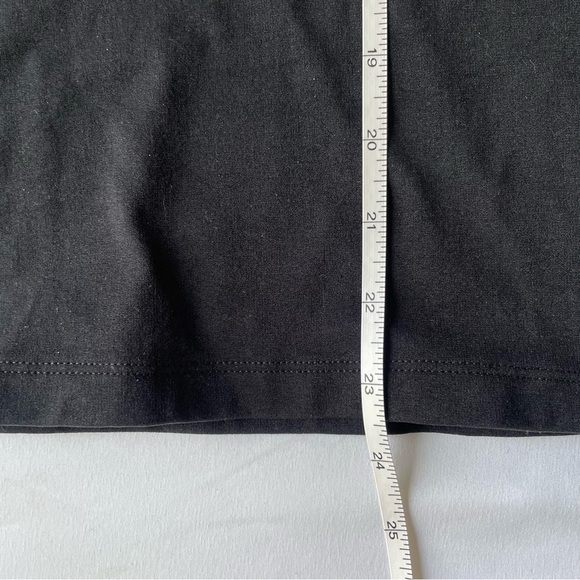 Under Armour Fitted HeatGear Workout Tank - Picture 9 of 9